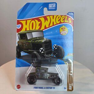 Hot Wheels Ford Model A Custom 31 Die-Cast Car 1:64 Scale New For 2025 Dirt Seri